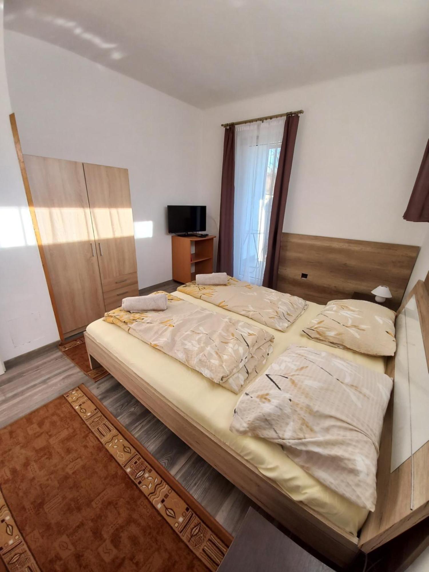 Aquatherma Apartman Sárospatak Exterior foto